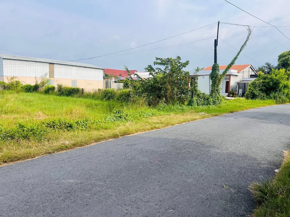 Đất nền mặt tiền đường 30/4, xã Phước Tân Hưng, 140m² - Kinh doanh sầm uất!