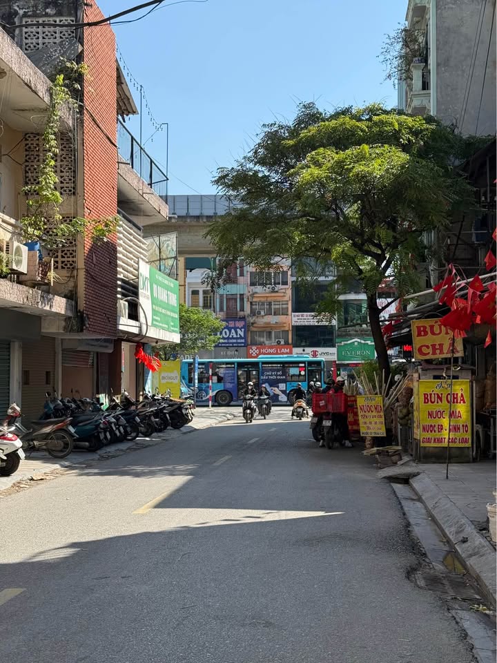 Bán nhà mặt phố Quyết Thắng, Hà Đông 55m² giá 8 tỷ - Đầu tư sinh lời ngay!