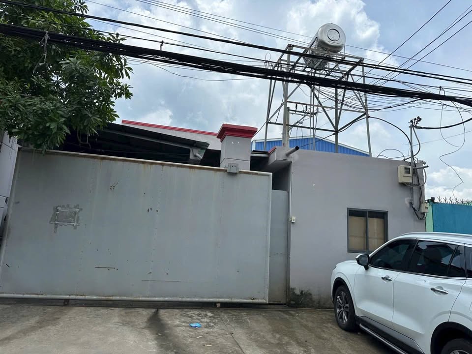 Bán kho xưởng 2 mặt tiền tại xã Lê Minh Xuân 596.9m² giá 12 tỷ - Cơ hội đầu tư lý tưởng!