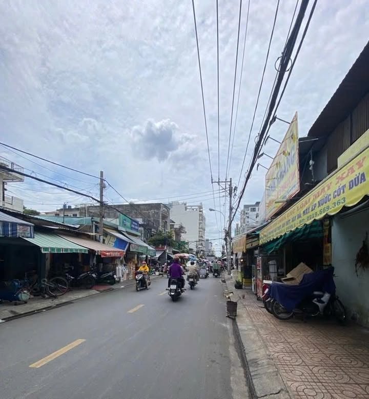 Nhà Phạm Phú Thứ, Quận 6, 7m² chỉ 1.4 tỷ - Cơ hội đầu tư hiếm có!