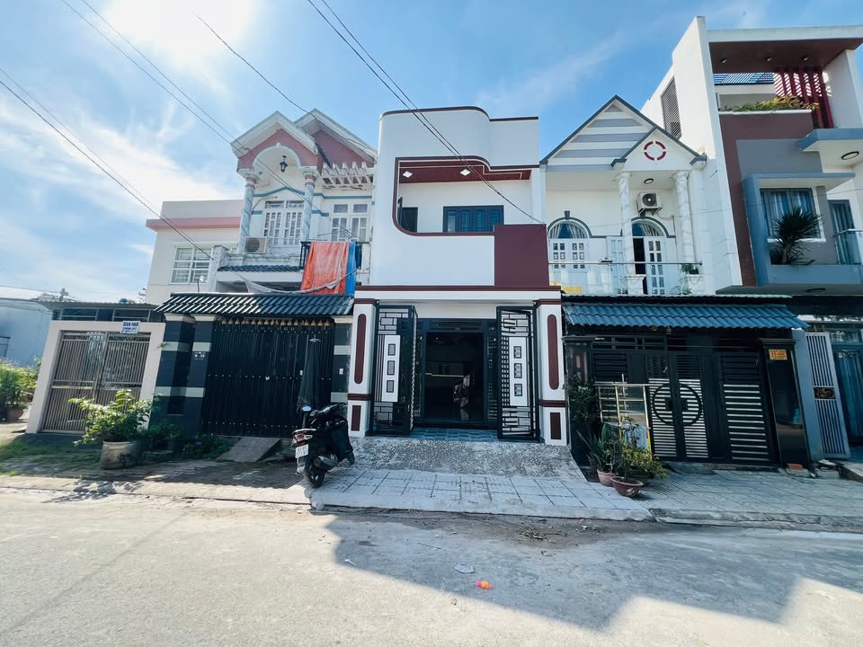 Nhà phố KDC Trần Anh, Long An 75m² giá 3 tỷ - Kinh doanh sầm uất ngay trục chính!