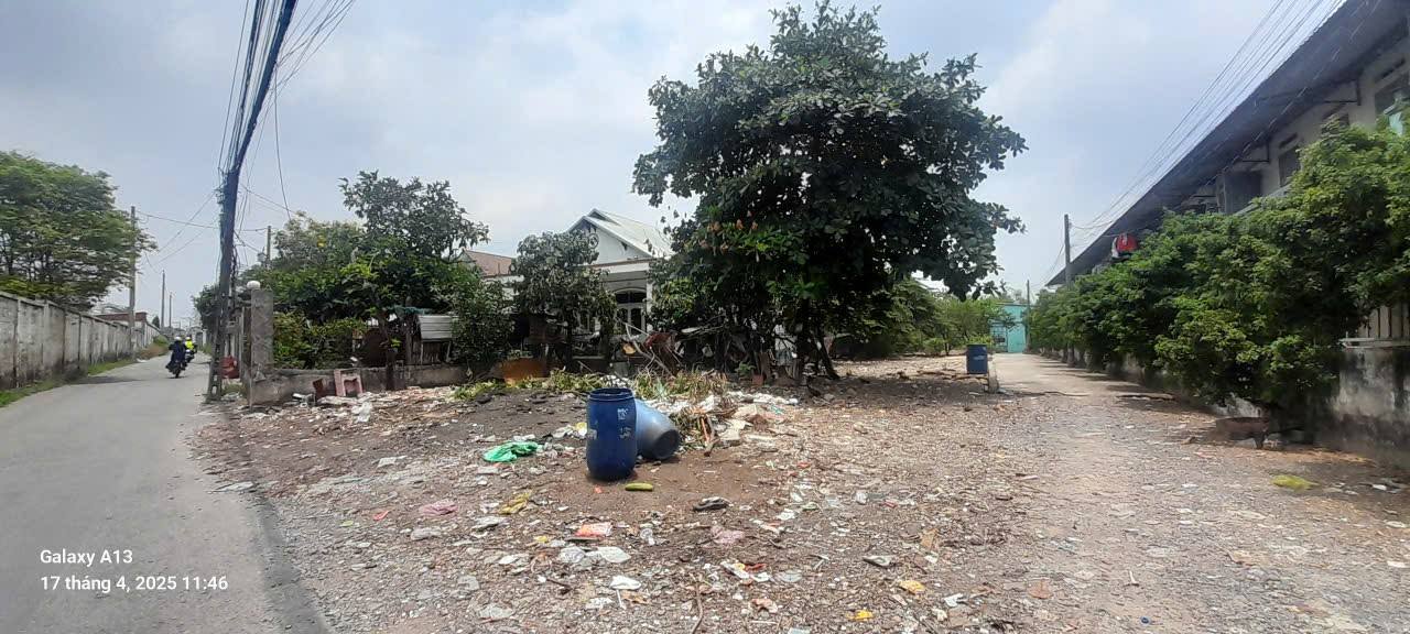 Đất xây kho xưởng, khách sạn gần KCN VSIP1 Thủ Dầu Một 831m² giá 14.5 tỷ - Cơ hội đầu tư tuyệt vời!