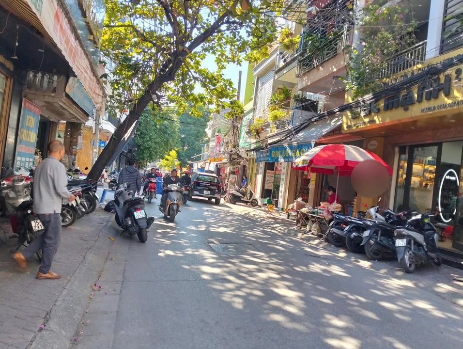 Cho thuê mặt bằng kinh doanh 50m² đường Hùng Duệ Vương - Vị trí đắc địa ngay cổng trường