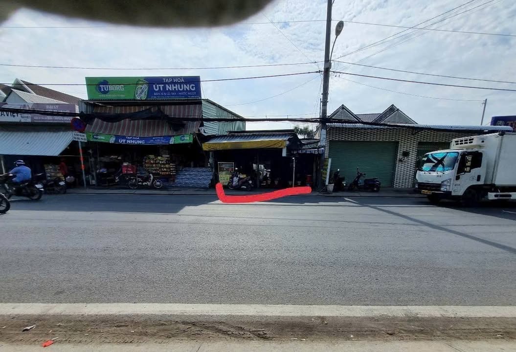 Nhà cấp 4 mặt tiền Tỉnh Lộ 15, Củ Chi 350m² giá 8.5 tỷ - Vị trí kinh doanh sầm uất!