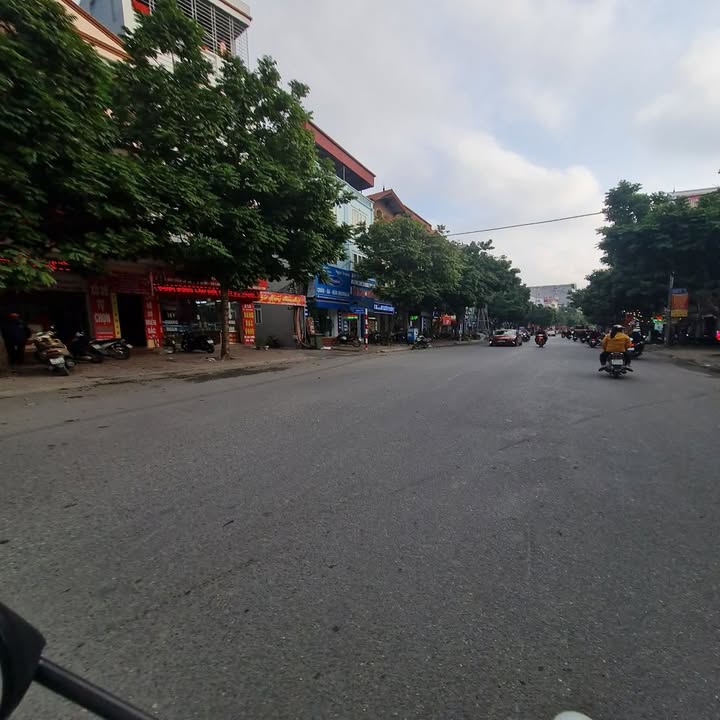 Đất đẹp Thạch Bàn, Long Biên 72m² giá 16 tỷ - Cơ hội đầu tư hiếm có!