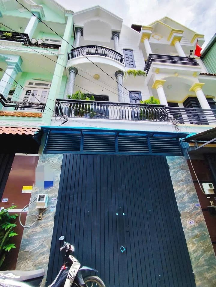 Nhà 3 tầng Lâm Thị Hố 51m² giá 5.65 tỷ - Gần chợ Hạt Điều, hẻm xe hơi!