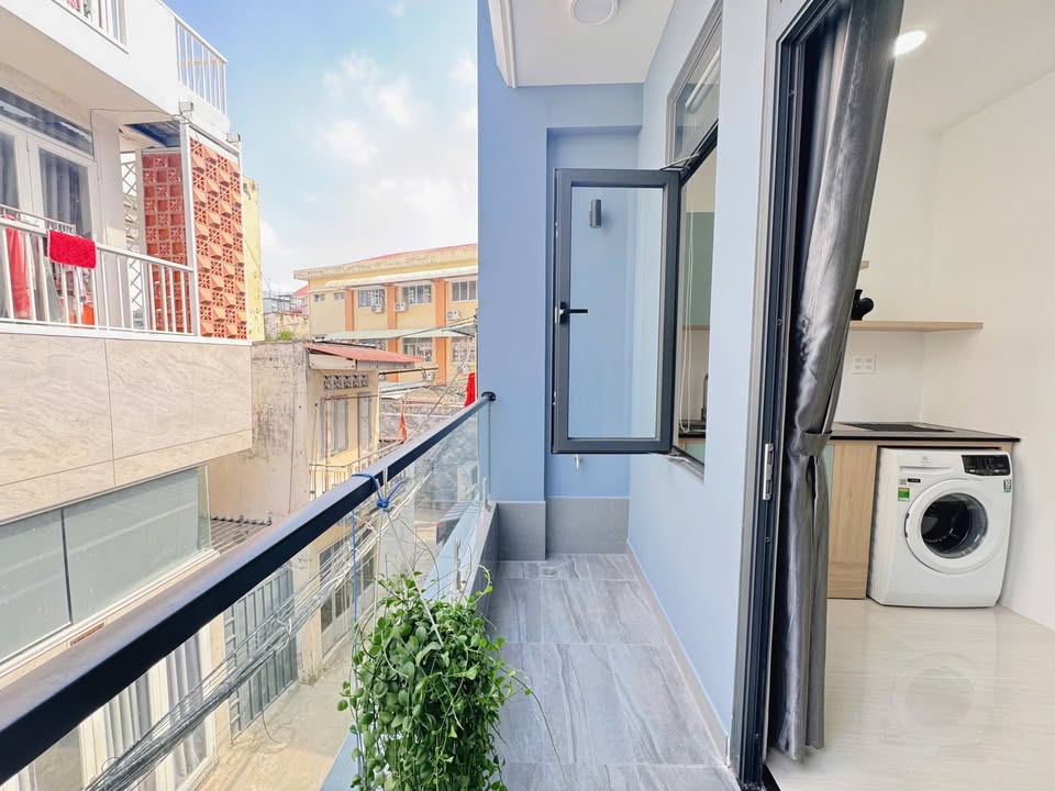 Căn hộ 1PN ban công mới xây tại Bình Thạnh - Tiện nghi đầy đủ, sẵn sàng vào ở!