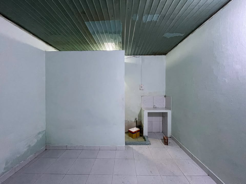 Nhà cho thuê đường Dương Quảng Hàm, Gò Vấp 1 trệt 1 lầu chỉ 2.8 triệu/tháng!