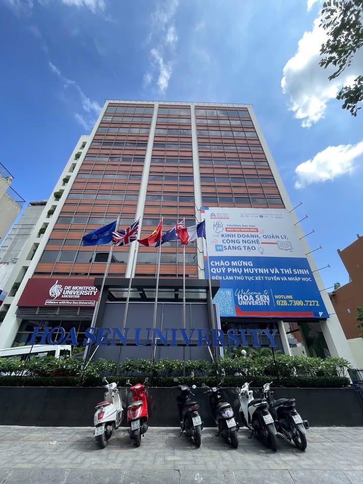 Bán gấp FrontHouse mặt tiền đường Nguyễn Văn Tráng, quận 1, 70m² - Vị trí đắc địa, không quy hoạch!