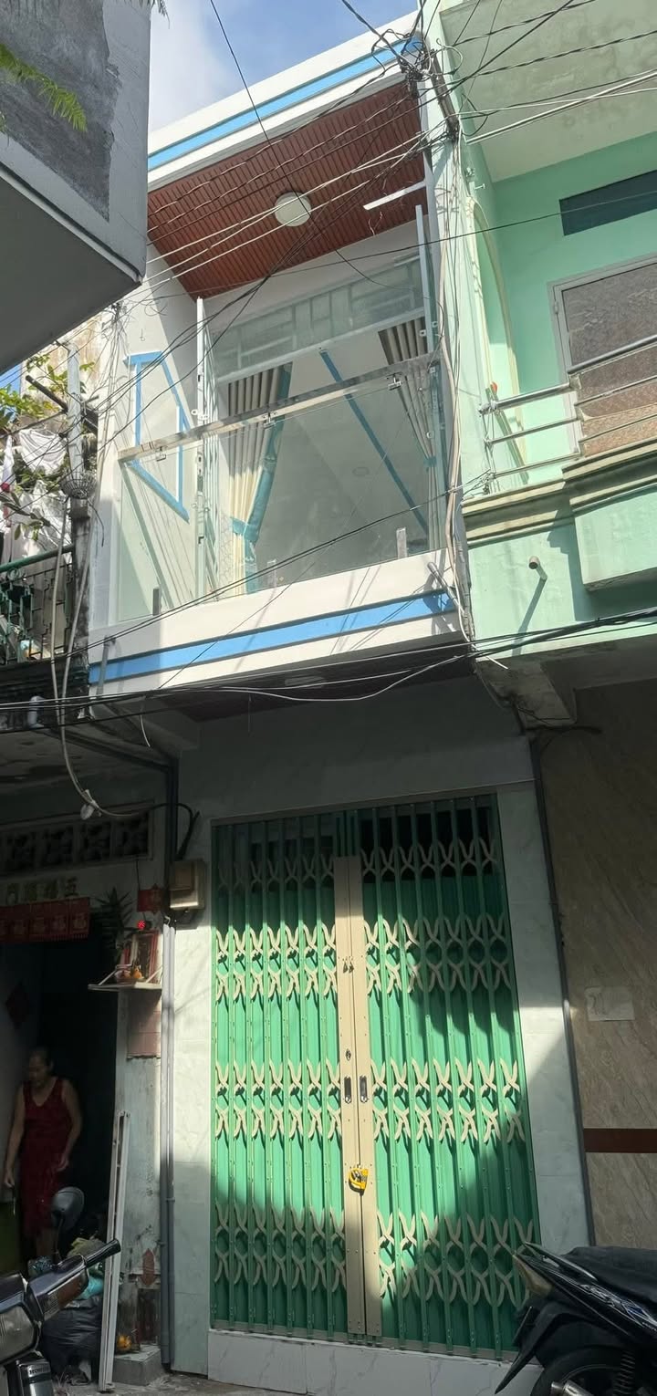 Nhà hẻm 1/ đường Văn Thân, Quận 6 - Diện tích 27.8m² giá 2.95 tỷ - Hướng Đông Nam thuận lợi!