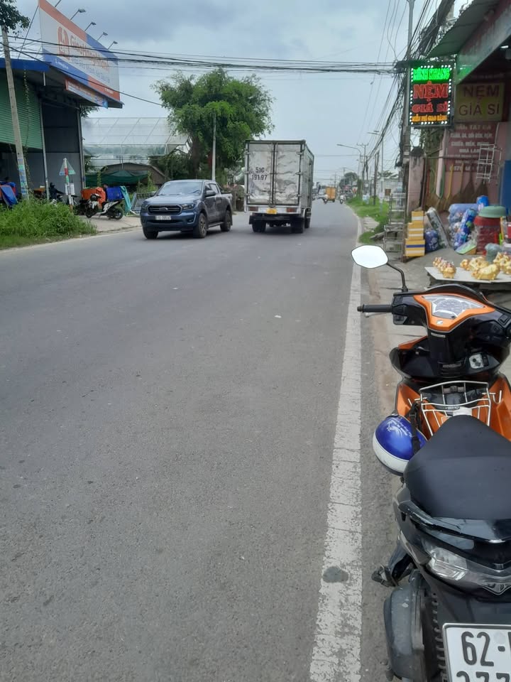 Nhà mặt tiền Đường Tỉnh Lộ 9, Mỹ Hạnh, 100m² giá 3 tỷ - Cơ hội đầu tư hấp dẫn!