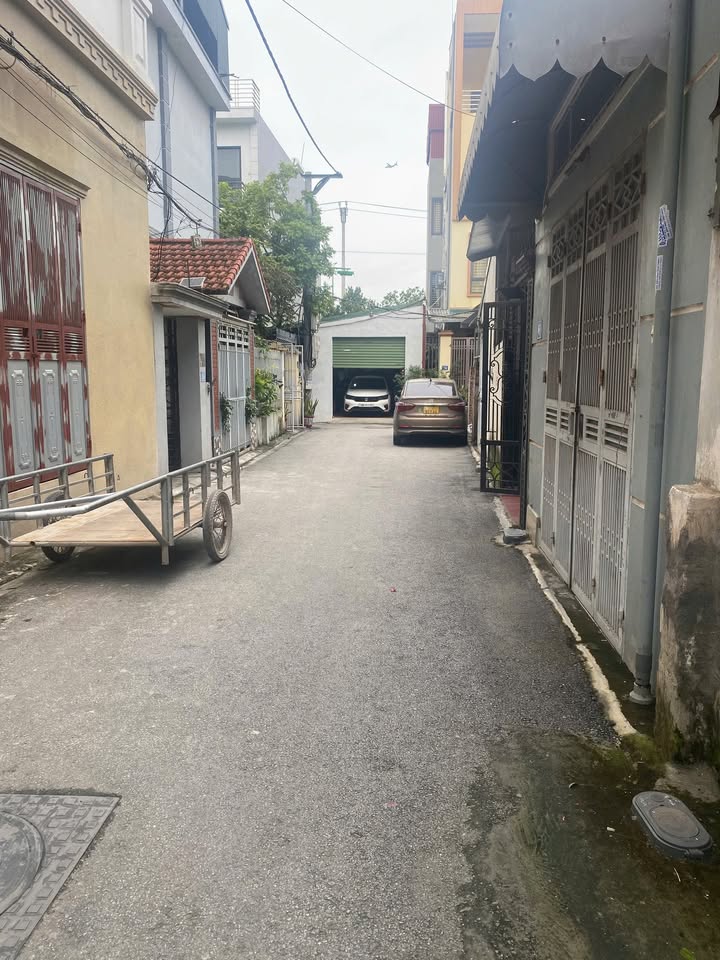 Nhà 2 tầng đường Ngô Xuân Quảng - Trâu Quỳ 55m² giá 6.5 tỷ - Ô tô vào tận nhà!