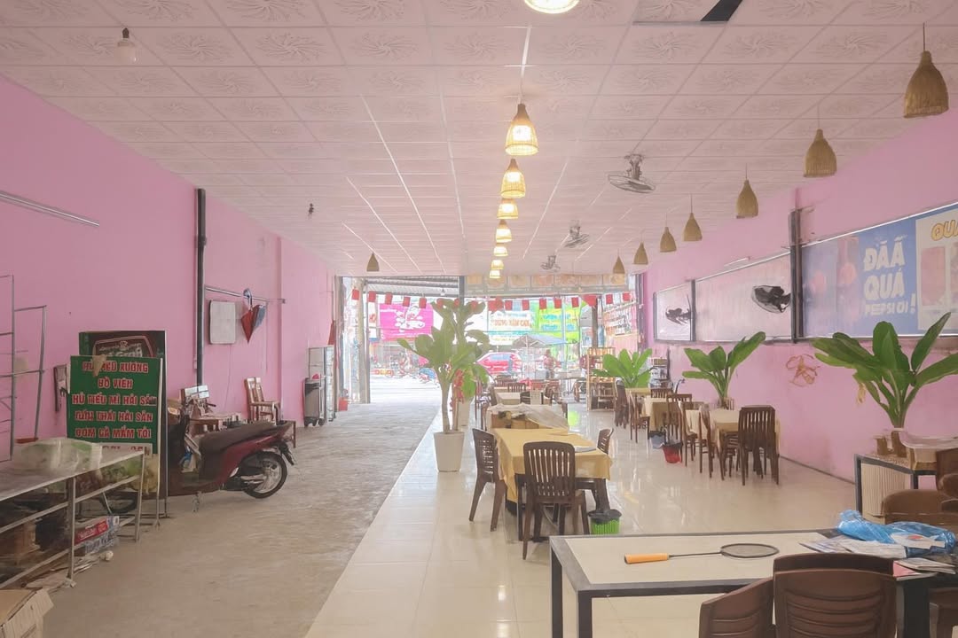 Cho thuê nhà mặt tiền đường Nguyễn Văn Cừ, 400m² giá 45 triệu - Kinh doanh tự do!