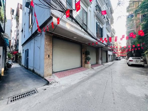 Đất ngõ 89 Lạc Long Quân, 90m² giá 23.85 tỷ - Cơ hội đầu tư hấp dẫn!