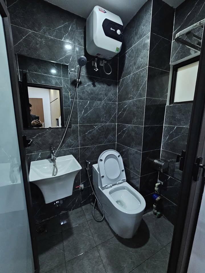 Căn hộ dịch vụ Khúc Thừa Dụ, Cầu Giấy 40m² giá 14.2 tỷ - Đầu tư sinh lời ngay!