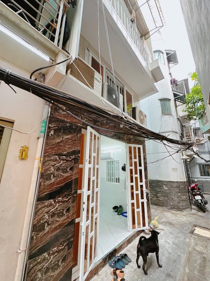 Nhà phố Đỗ Quang Đẩu, Quận 1 - Diện tích 24m² giá chỉ 4.5 tỷ - Đầu tư sinh lời ngay!