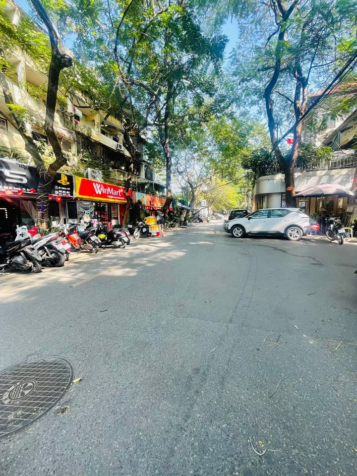 Căn hộ Tập thể Bách Khoa, Quận Hai Bà Trưng 62m² giá 3.68 tỷ - Vị trí vàng, dân trí cao!