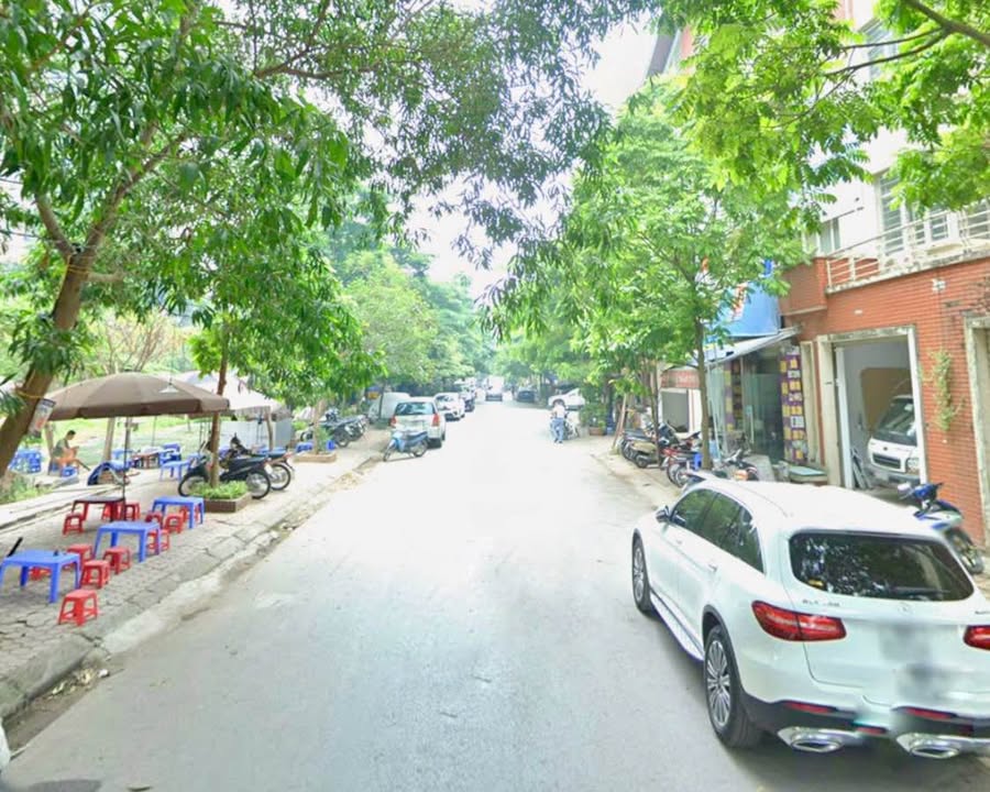 Nhà phố Nguyễn Văn Lộc 80m² giá 24.5 tỷ - Kinh doanh sầm uất, ô tô tránh!