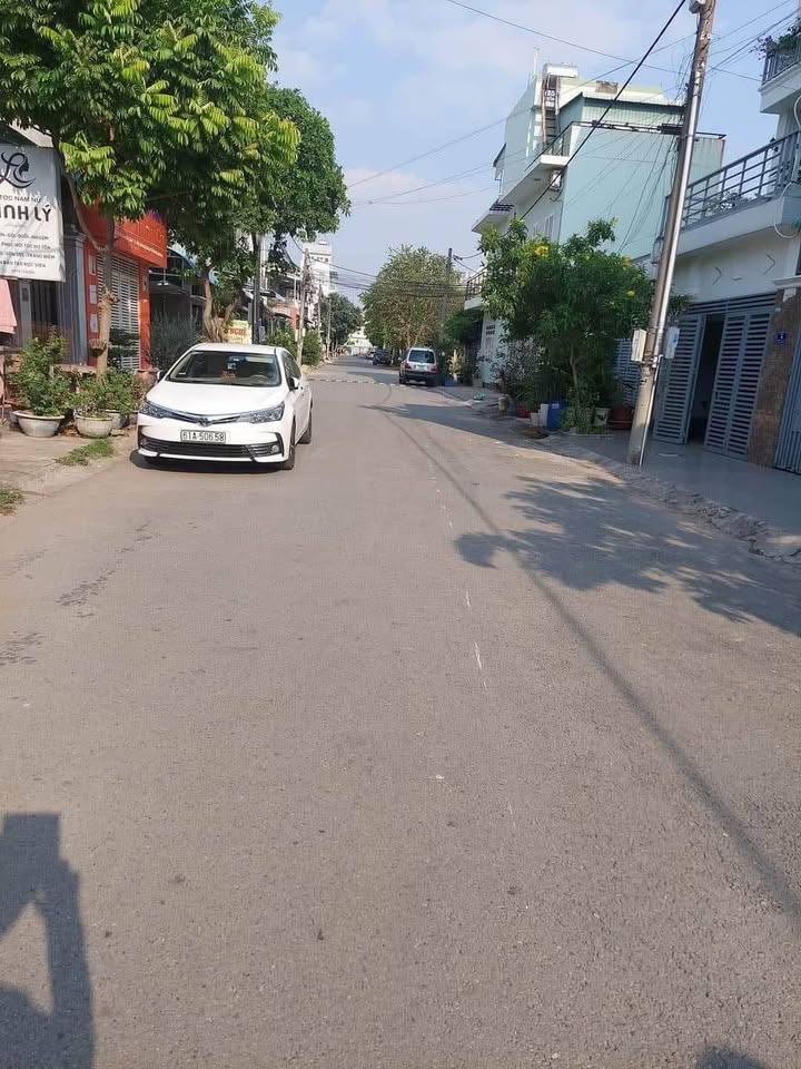 Đất thổ cư Phú Hòa, Thủ Dầu Một 85m² giá 3.15 tỷ - Sổ hồng chính chủ!