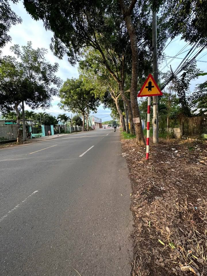 Cho thuê kho mặt tiền Quốc lộ 56, xã Hòa Long, 2277m² - Thích hợp kinh doanh!