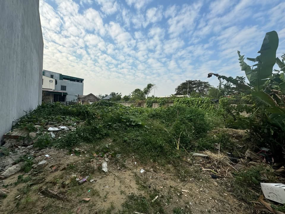 Đất nền Quảng Châu Sầm Sơn 300m² giá 2 tỷ - Cơ hội đầu tư hiếm có!