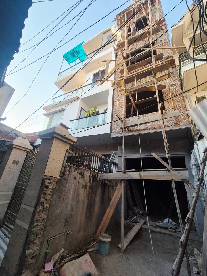 Nhà 4 tầng Trần Nguyên Hãn 48m² giá 3.55 tỷ - Sổ đỏ chính chủ, nội thất đầy đủ!