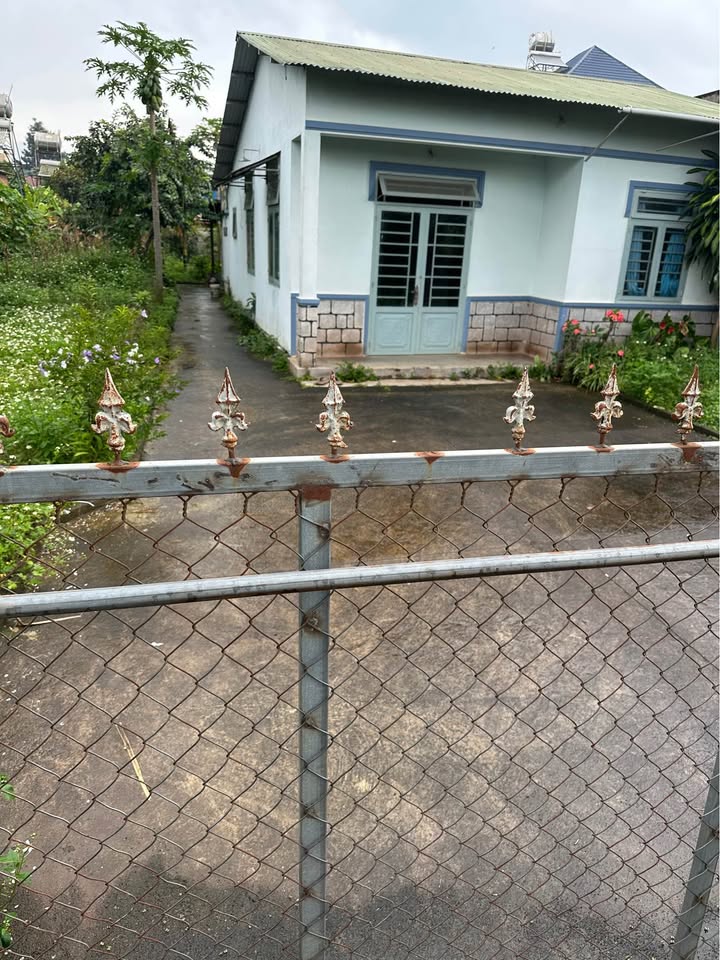 Nhà kiên cố tại xã Đinh Văn, Di Linh, 400m² giá 2 tỷ - Cơ hội đầu tư hấp dẫn!