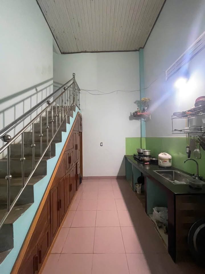 Nhà cho thuê hẻm Y Moan, Tân Lợi, 2 phòng ngủ giá 5 triệu - Không gian rộng rãi, sạch sẽ!