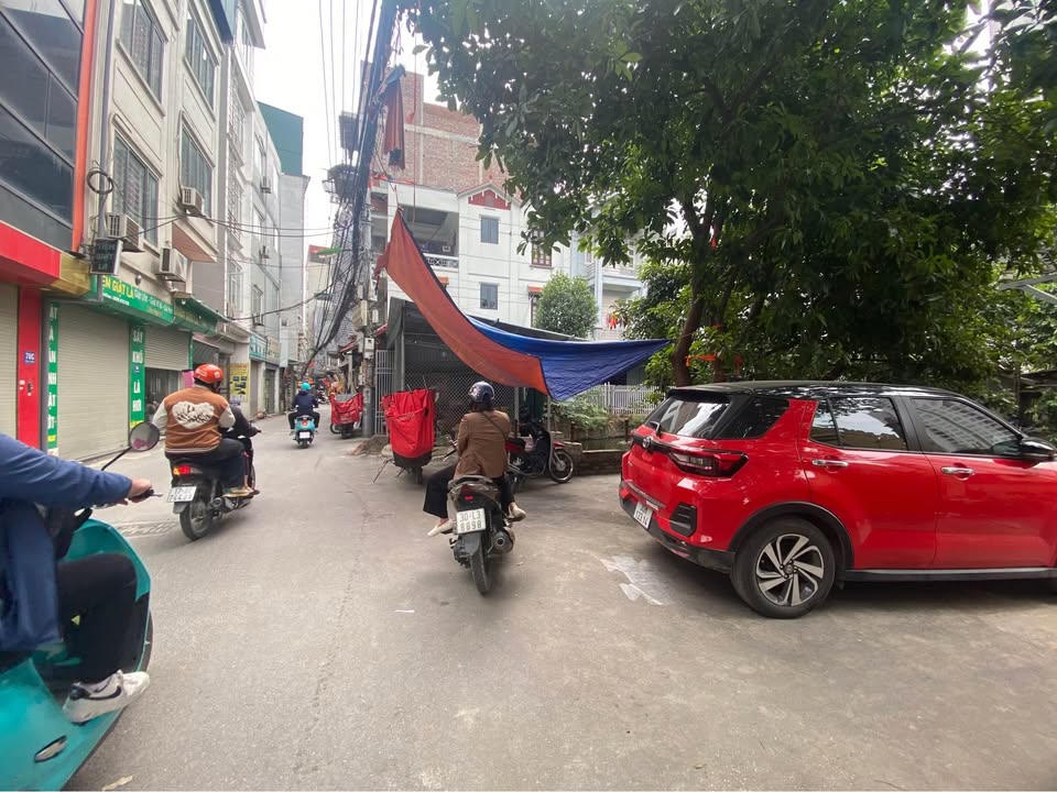 Nhà phố Văn Quán, Hà Đông 38m² giá 2 tỷ - Kinh doanh đỉnh, ô tô tránh!