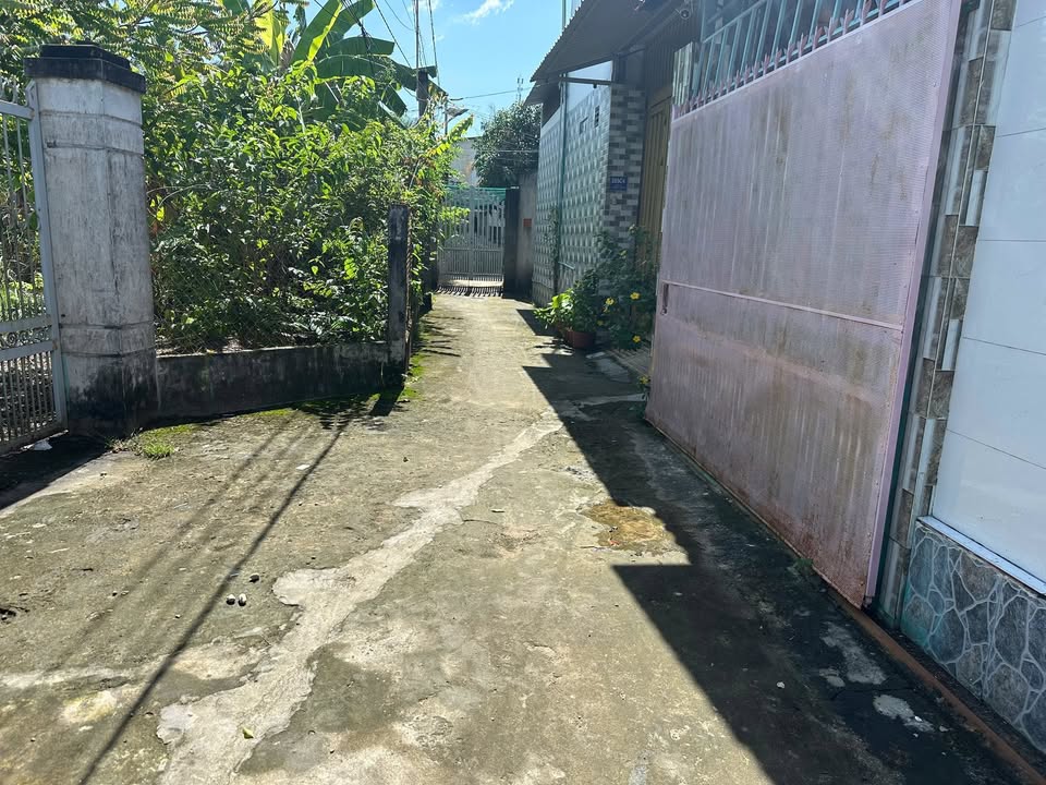 Nhà đẹp phường Phú Khương - Bến Tre 306m² giá 2.65 tỷ - Thiết kế hiện đại, thoáng mát!