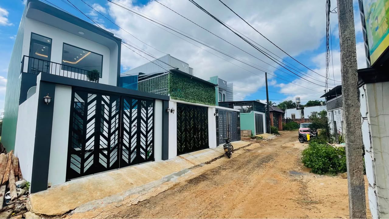 Nhà đẹp hẻm chính An Dương Vương, P. An Phú, Gia Lai 103.5m² giá 1.95 tỷ - Thiết kế hiện đại, sẵn sàng vào ở!