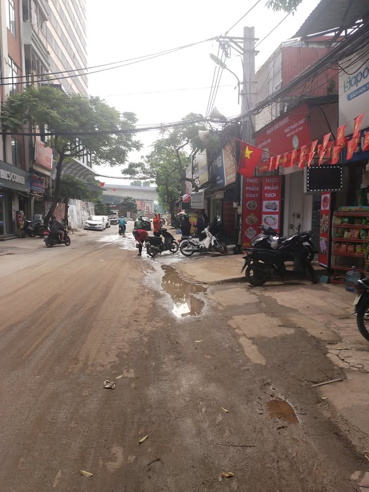 Nhà mặt đường Thanh Bình Hà Đông 38m² giá 2.4 tỷ - Khu vực sầm uất, thuận tiện kinh doanh!