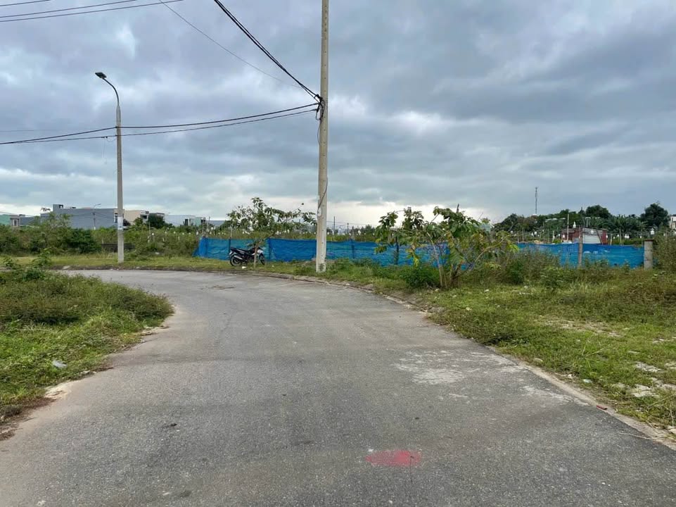 Đất nền Hòa Liên 100m² giá 2.55 tỷ - Hướng Đông Nam, view công viên