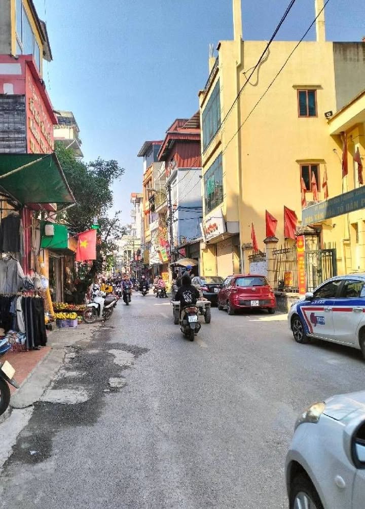 Nhà phố Xuân Đỉnh 50m² 7 tầng thang máy - Đẳng cấp sống tiện nghi!