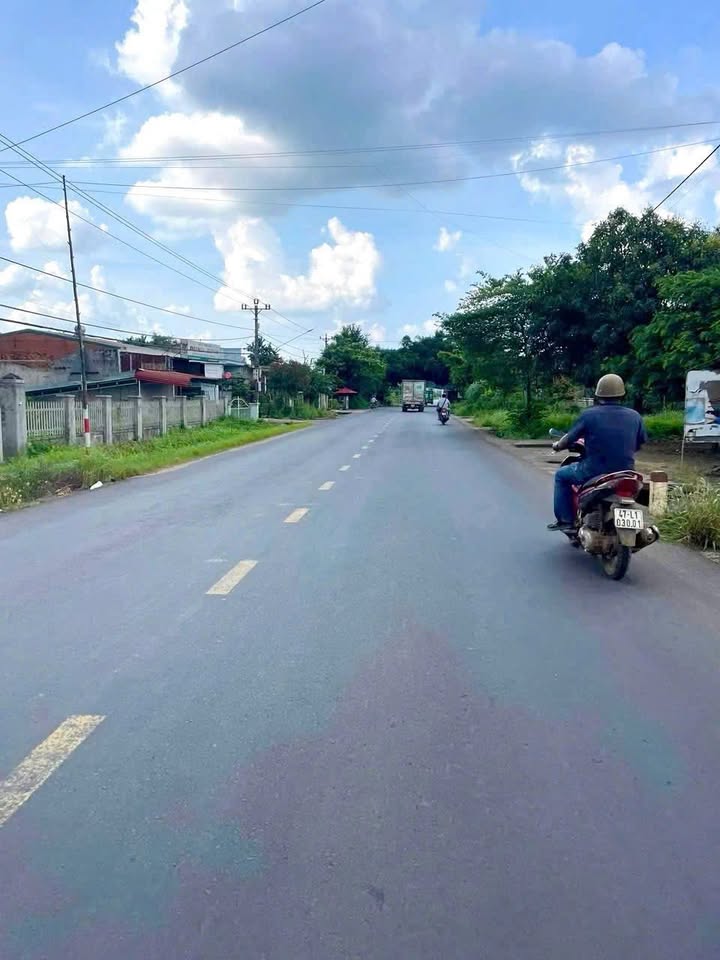 Đất góc 2 mặt tiền hẻm cấp 1 Tỉnh Lộ 2, Hòa Khánh, BMT 155m² giá 855 triệu - Cơ hội đầu tư tuyệt vời!