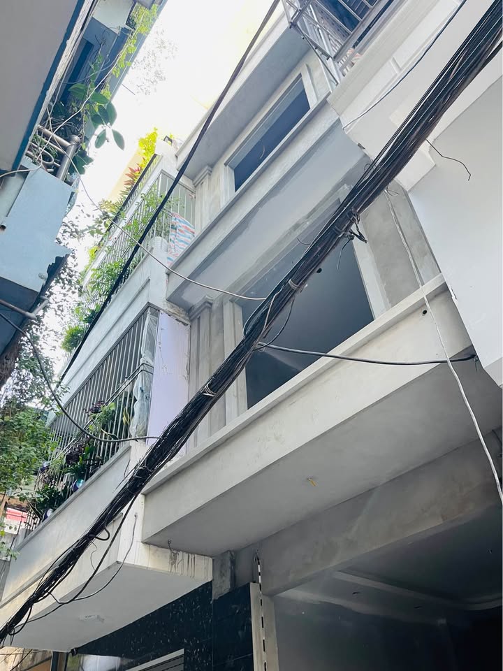 Nhà 4 tầng kinh doanh tại P.Quang Trung, Thái Bình 40m² giá 3 tỷ - Hướng Tây Nam, ô tô đỗ tận cửa!