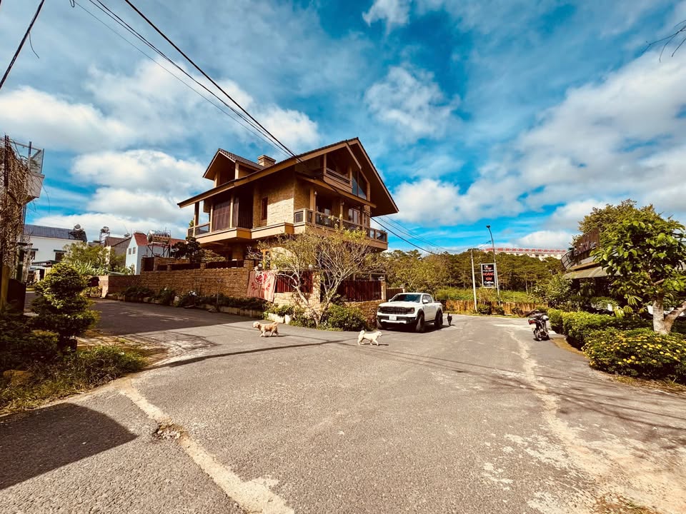 Đất đẹp 2 mặt tiền Khu Quy Hoạch Đà Lạt 135.5m² giá 9.2 tỷ - Đầu tư sinh lời cao!