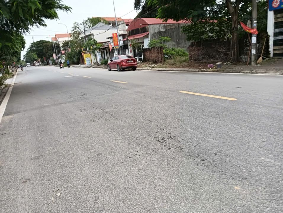 Đất nền 700m² tại Sóc Sơn, Hà Nội - Sổ đỏ chính chủ, giá cực tốt!