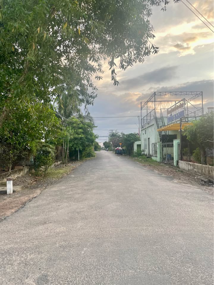 Nhà 2 mặt tiền đường Nguyễn Văn Linh, phường Long Hoa, 125m² giá 1.65 tỷ - Đầu tư sinh lời tốt!