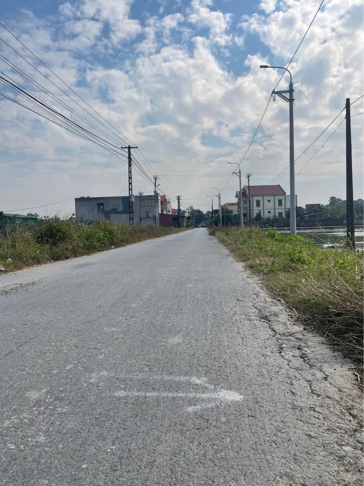 Đất nền Quảng Đông 100m² giá chỉ 1 tỷ - Đường ô tô tránh nhau thoải mái!