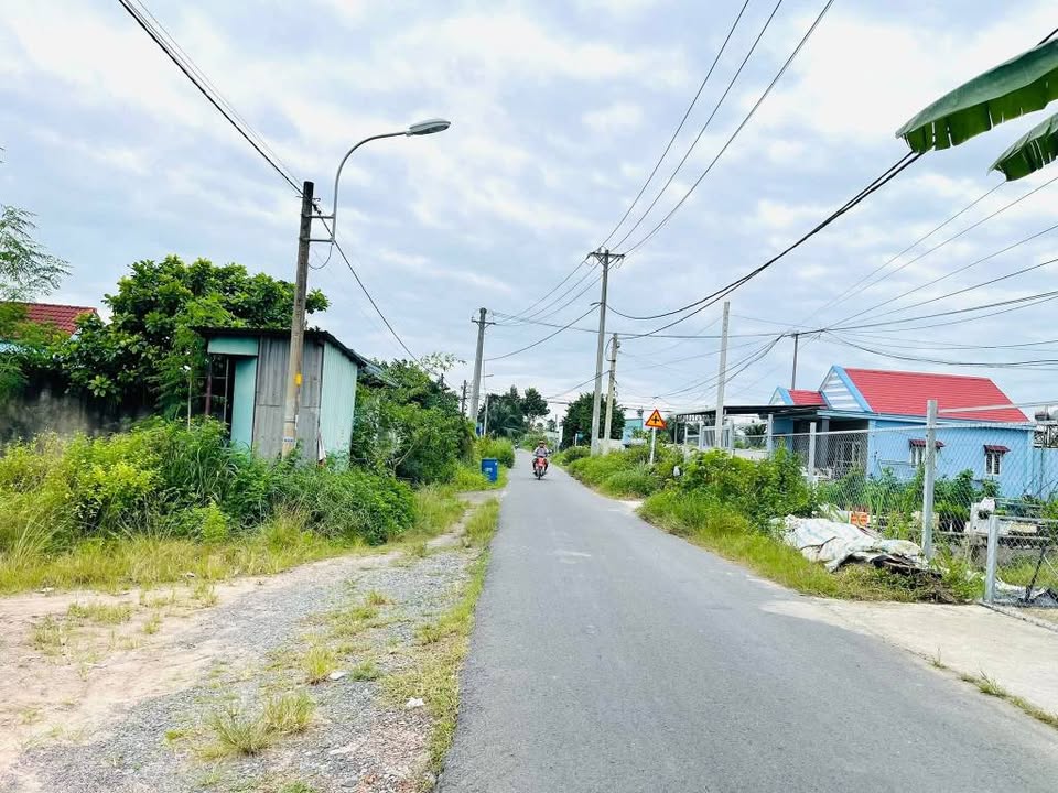 Đất thổ cư 410m² đường Trần Quang Đạo, Củ Chi - Giá chỉ 6 tỷ, cơ hội đầu tư hấp dẫn!