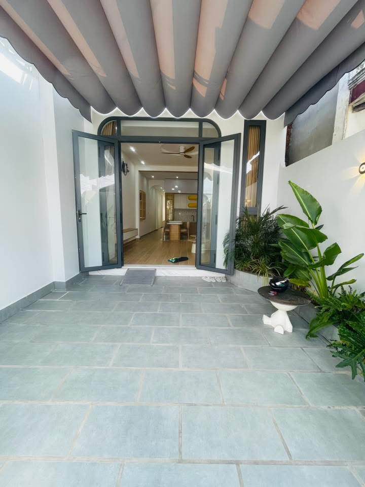 Nhà mặt tiền Ngọc Hân Công Chúa - Rạch Giá 100.8m² giá 2.345 tỷ - Sổ hồng chính chủ!