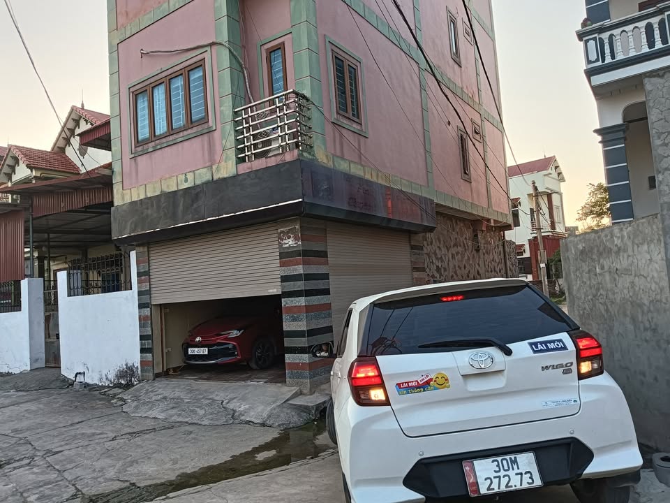 Nhà 3 tầng tại Mê Linh 100m² giá 3 tỷ - Chính chủ bán gấp!