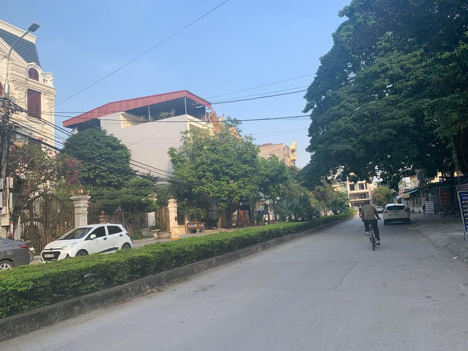 Nhà 3,5 tầng phường Hạc Thành 30m² giá 2.85 tỷ - Vị trí vàng giữa lòng thành phố!