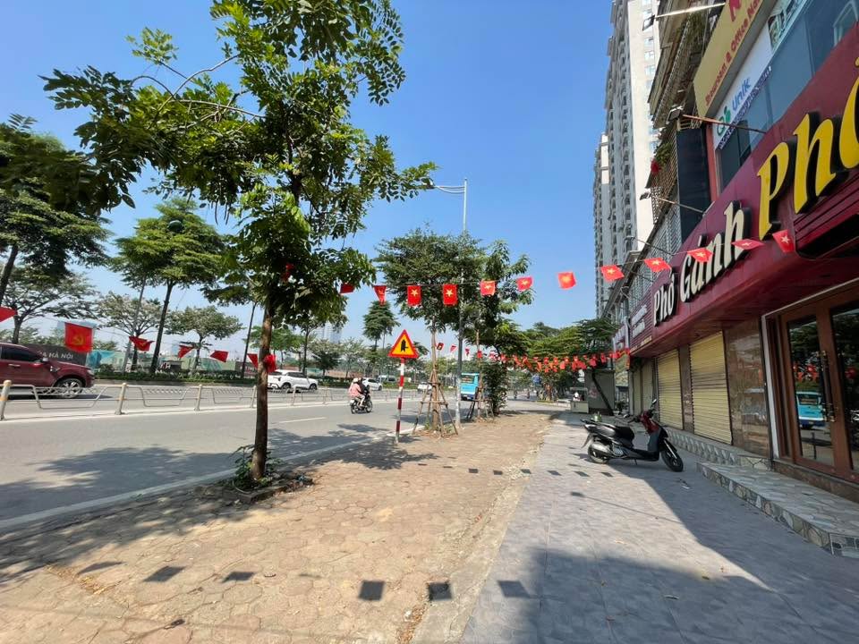 Căn hộ chung cư 158 Võ Chí Công 70m² giá 8 triệu - View thoáng mát, sân vườn rộng!