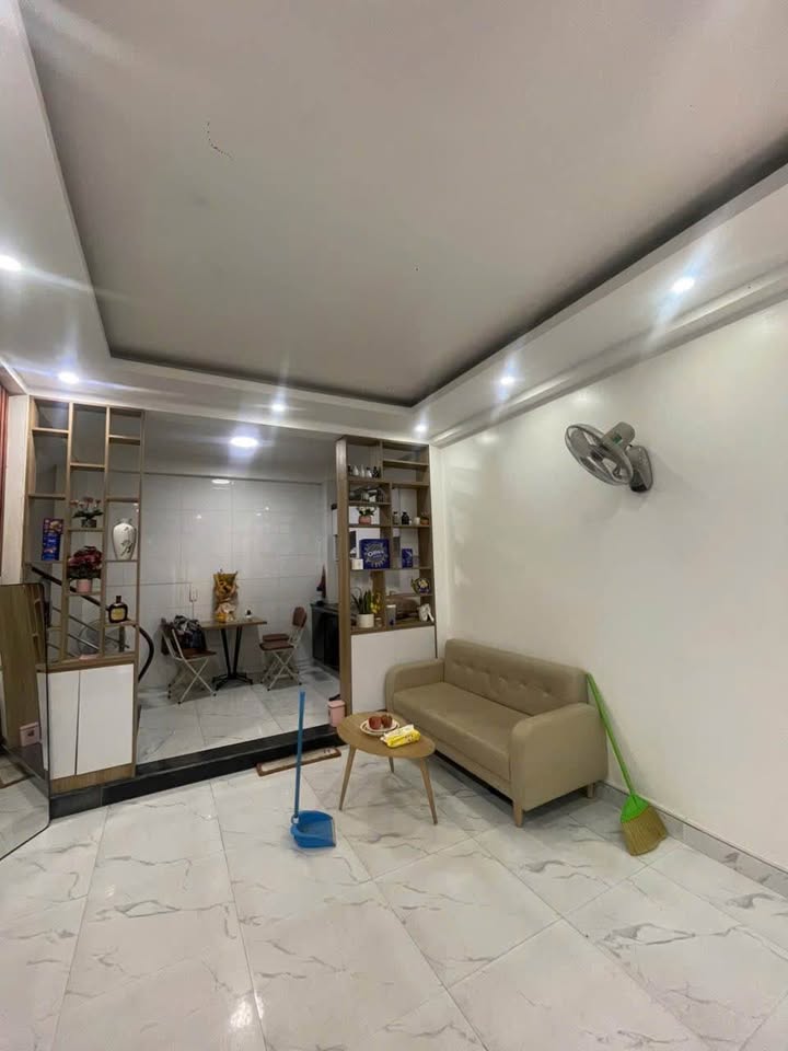 Nhà phố cho thuê đường Nguyễn Đức Cảnh, Hải Phòng 35m² - Tiện nghi đầy đủ, chỉ việc vào ở!