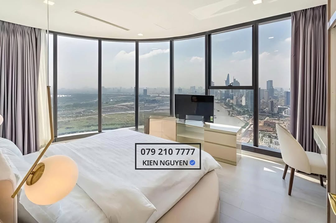 Căn hộ Vinhomes Golden River 121m² giá 45 tỷ - View Ba Son trực diện sông