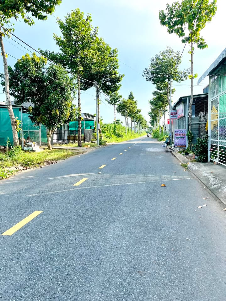 Đất nền cặp khu Sao Mai, Bình Thạnh Trung, 173m² giá 1.5 tỷ - Cơ hội đầu tư tuyệt vời!