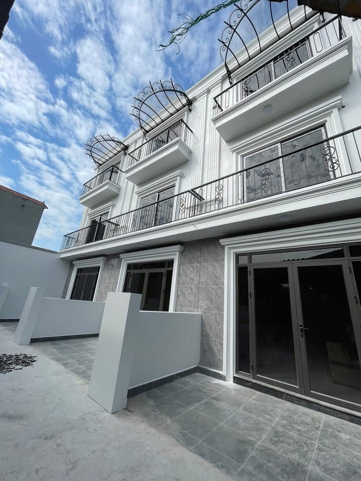 Nhà liền kề Thôn Hoàng Nha, Minh Hải 51m² giá 2.85 tỷ - Bán gấp chính chủ!