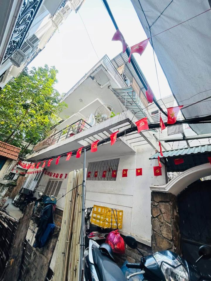 Nhà phố Hoàng Hoa Thám Ba Đình 73m² giá 20 tỷ - Mặt tiền 11m, chính chủ bán gấp!